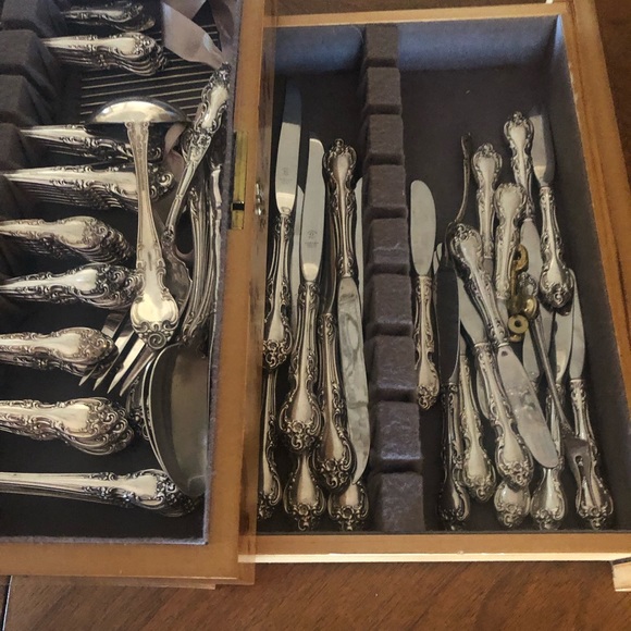 Silver flatware - Picture 2 of 3